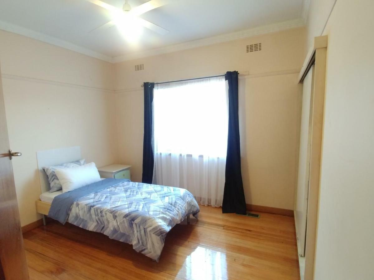 Ideal Business And Family Accommodation Dandenong Luaran gambar